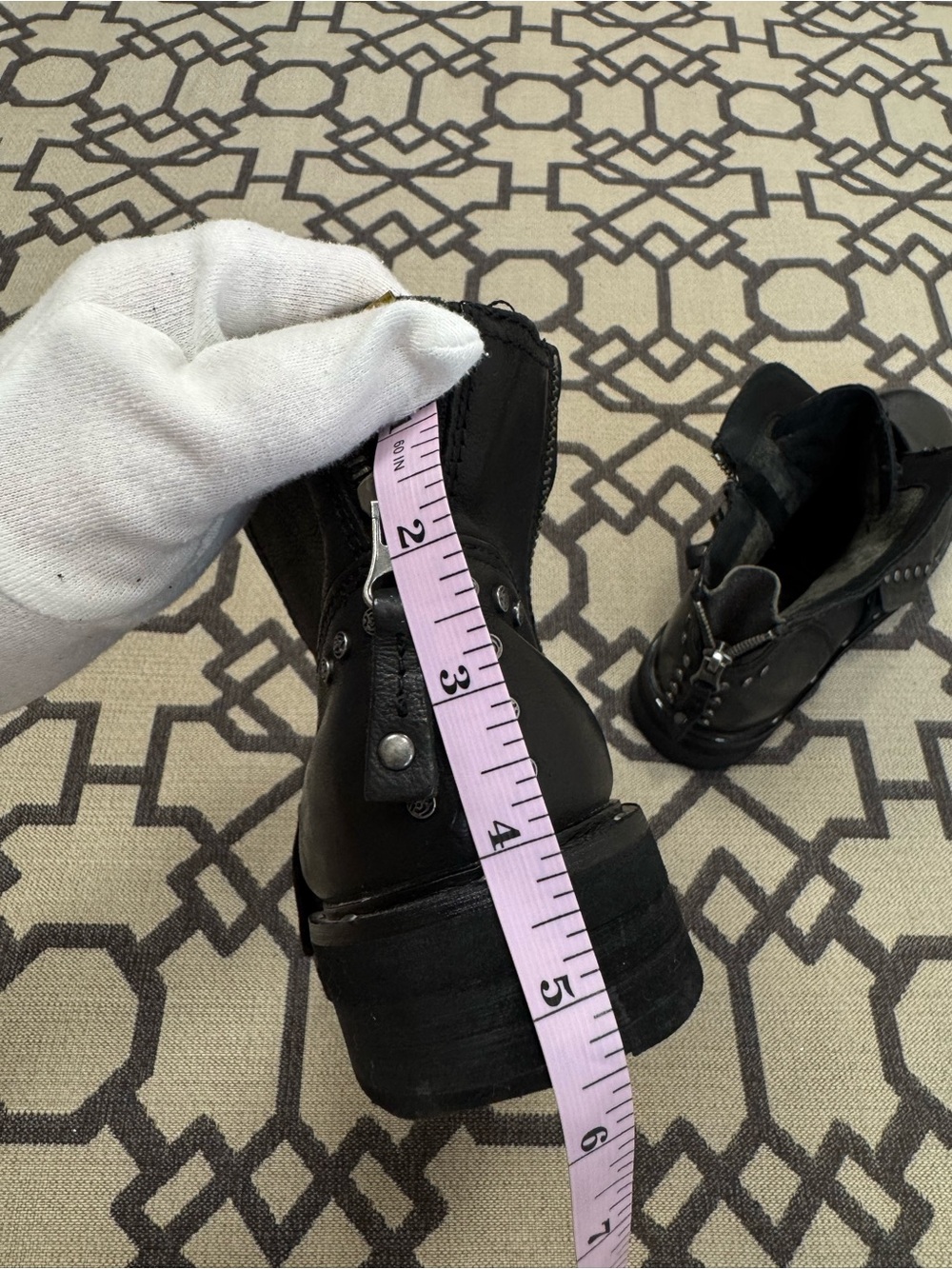 OTBT Black Leather Moto Ankle Boots Double Zip Studded Women’s Size 8.5 - Picture 11 of 11